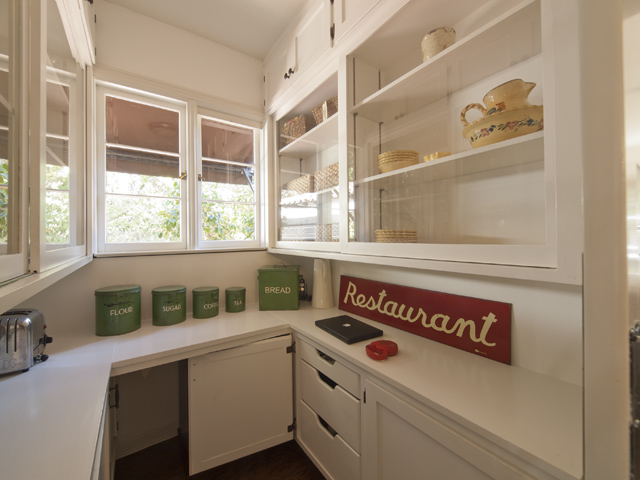 Pantry (A) picture - 75 Crescent Dr, Palo Alto 94301