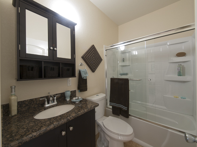 Bathroom 2 (A) picture - 1157 Garfield Ave, San Jose 95125