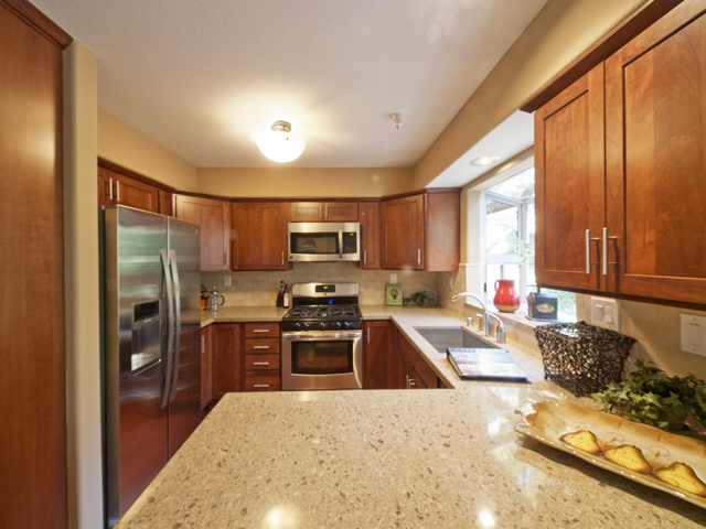 Kitchen (A) picture - 125 Gladys Ave, Mountain View 94043