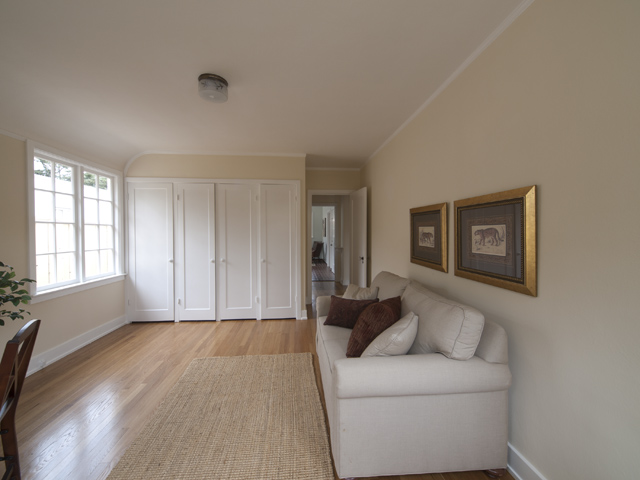 Family Room picture - 1547 Mariposa Ave, Palo Alto 94306