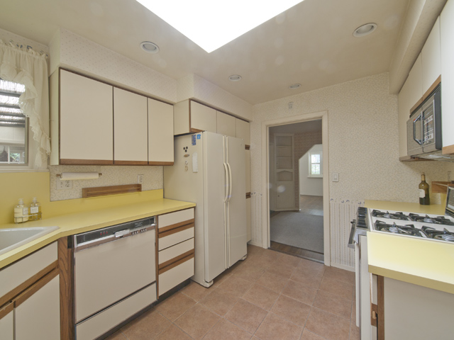 Kitchen picture - 714 Matadero Ave, Palo Alto 94306