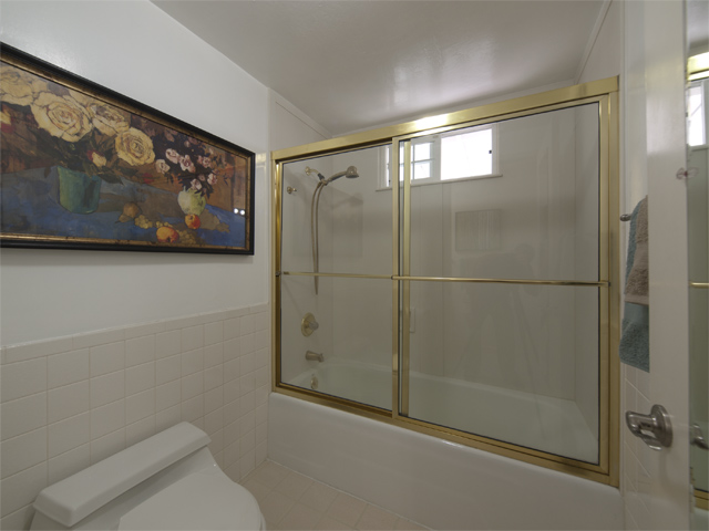 Master Bath (C) picture - 300 Mullet Ct, Foster City 94404