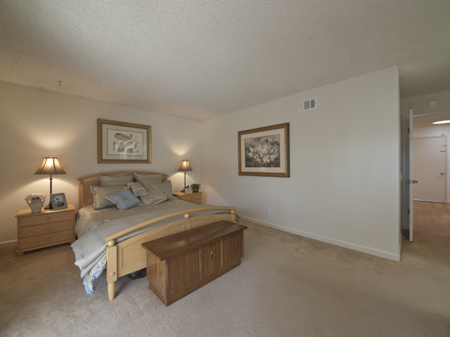 Master Bedroom (C) picture - 300 Mullet Ct, Foster City 94404