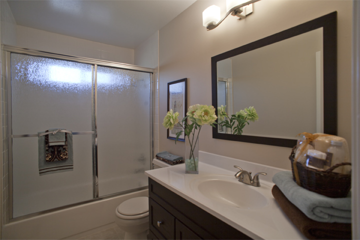 Bathroom 2 picture - 4117 Park Blvd, Palo Alto 94306