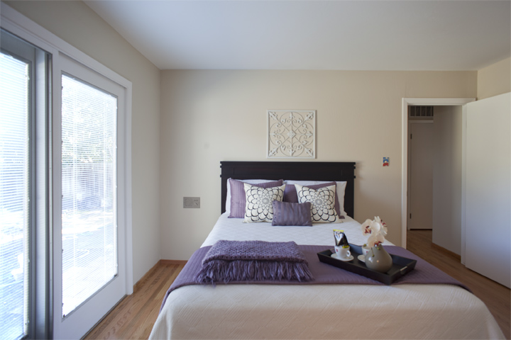 Bedroom 1 picture - 4117 Park Blvd, Palo Alto 94306