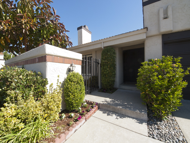 Entrance (A) picture - 18 Portofino Cir, Redwood Shores 94065