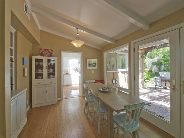 Dining Area picture - 854 Rorke Way, Palo Alto 94303