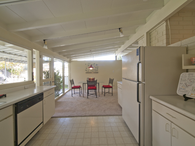 Kitchen picture - 3197 Stelling Dr, Palo Alto 94303