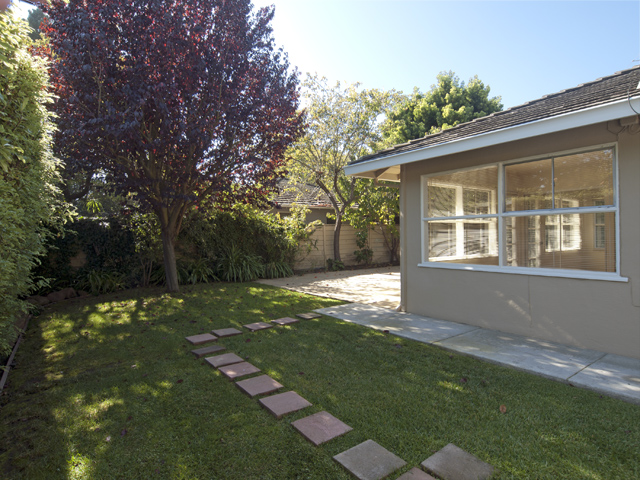 Backyard picture - 144 Walter Hays Dr, Palo Alto 94303