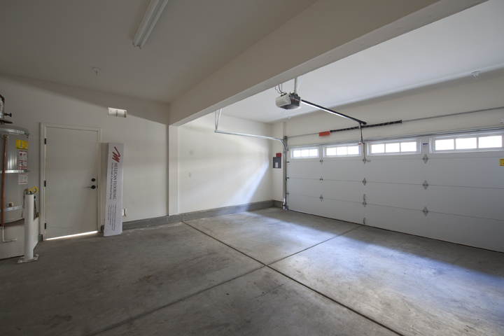 Garage (A) Picture - 139 Azalea Dr, Mountain View 94041 Garage (A) picture - 139 Azalea Dr, Mountain View 94041