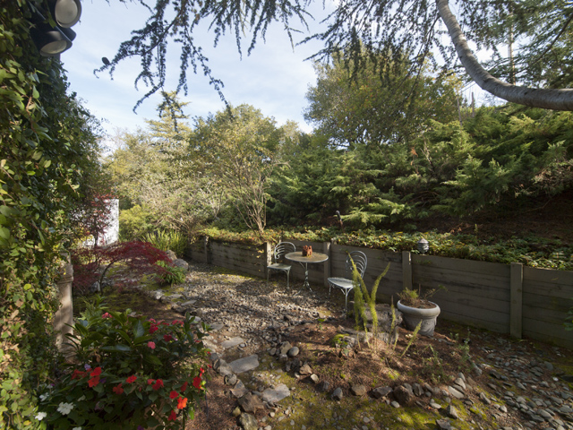 Garden (A) picture - 27197 Black Mountain Rd, Los Altos 94022