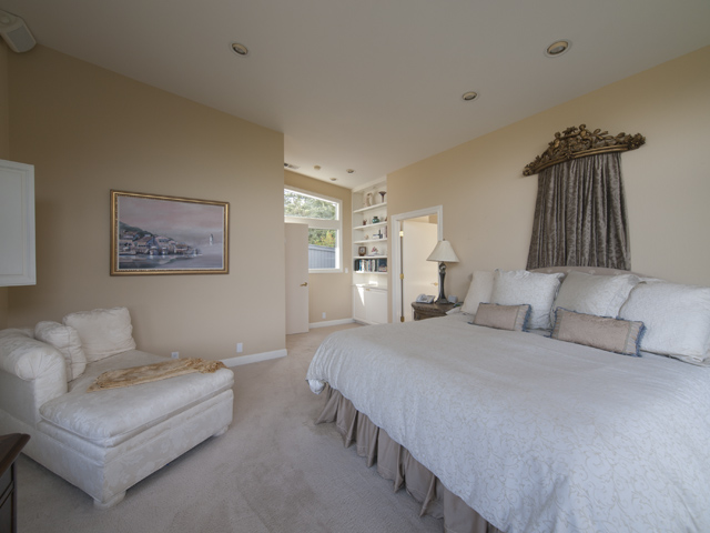 Master Bedroom (D) picture - 27197 Black Mountain Rd, Los Altos 94022