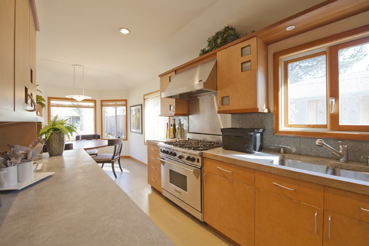 Kitchen picture - 3245 Bryant St, Palo Alto 94306