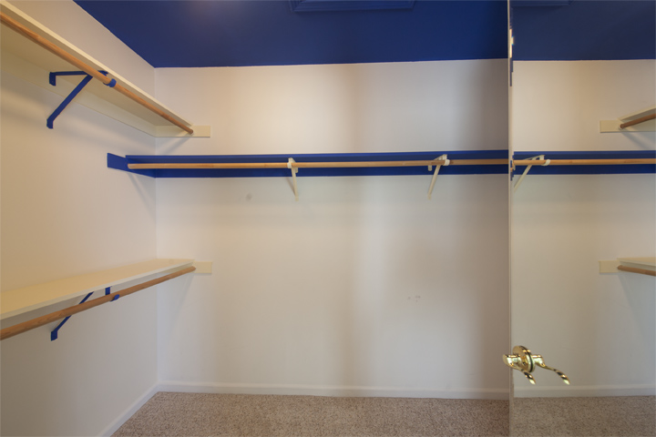 Master Closet (A) picture - 2995 Casa Nueva Ct, San Jose 95124