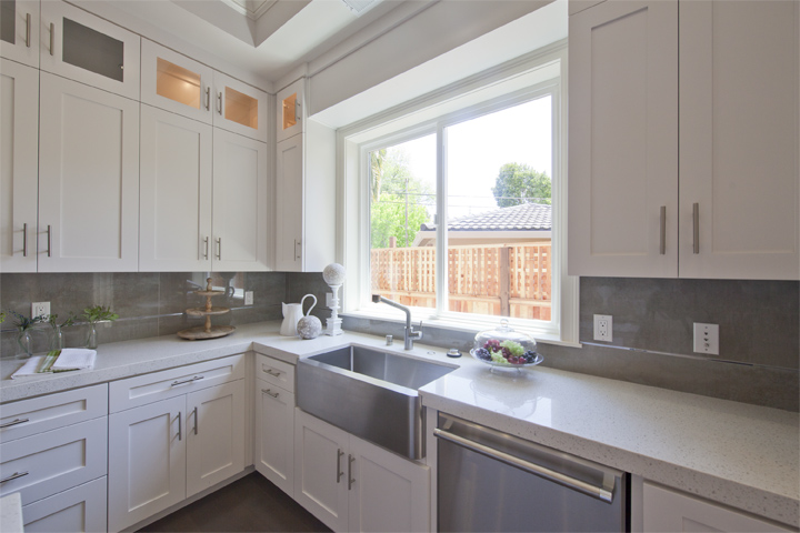 Kitchen (B) picture - 886 Chimalus Dr, Palo Alto 94306