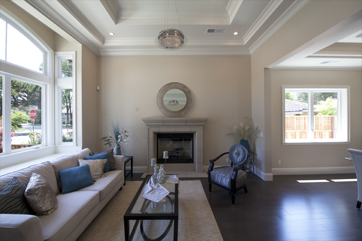 Living Room (B) picture - 886 Chimalus Dr, Palo Alto 94306