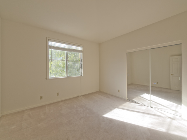 Bedroom 3 (A) Picture - 810 Corriente Point Dr, Redwood Shores 94065 Bedroom 3 (A) picture - 810 Corriente Point Dr, Redwood Shores 94065