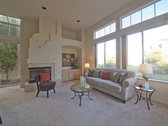 Family Room (A) Picture - 810 Corriente Point Dr, Redwood Shores 94065 Family Room (A) picture - 810 Corriente Point Dr, Redwood Shores 94065