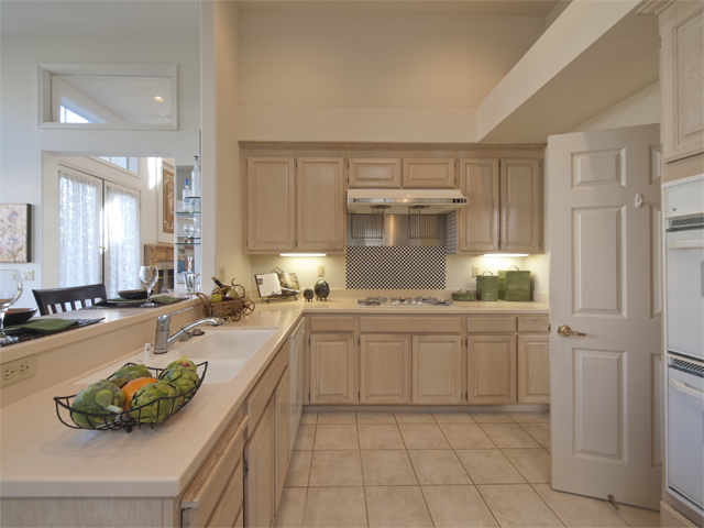 Kitchen (A) Picture - 810 Corriente Point Dr, Redwood Shores 94065 Kitchen (A) picture - 810 Corriente Point Dr, Redwood Shores 94065