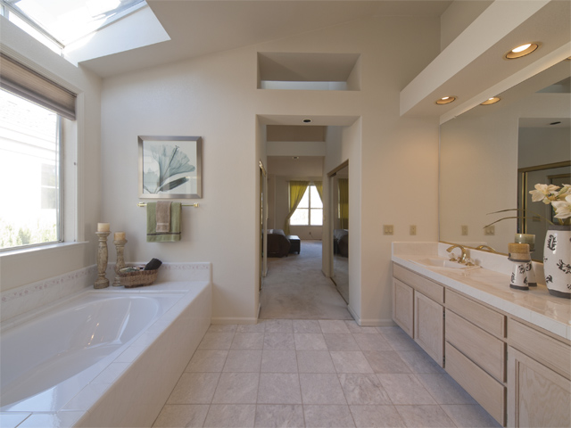 Master Bath (C) Picture - 810 Corriente Point Dr, Redwood Shores 94065 Master Bath (C) picture - 810 Corriente Point Dr, Redwood Shores 94065