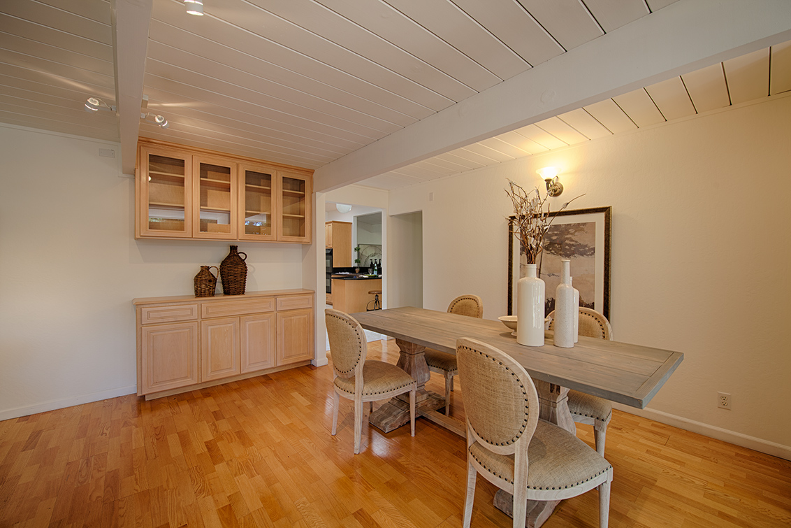 Dining Area (B) picture - 749 De Soto Dr, Palo Alto 94303
