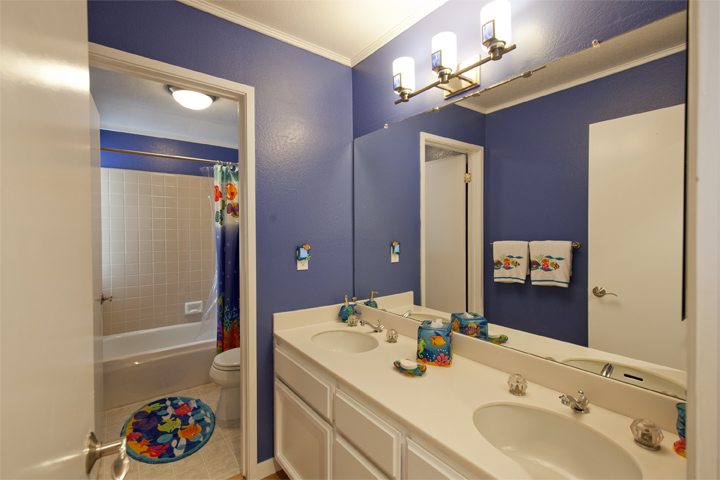 Bathroom (A) Picture - 1103 Doyle Pl, Mountain View 94040 Bathroom (A) picture - 1103 Doyle Pl, Mountain View 94040