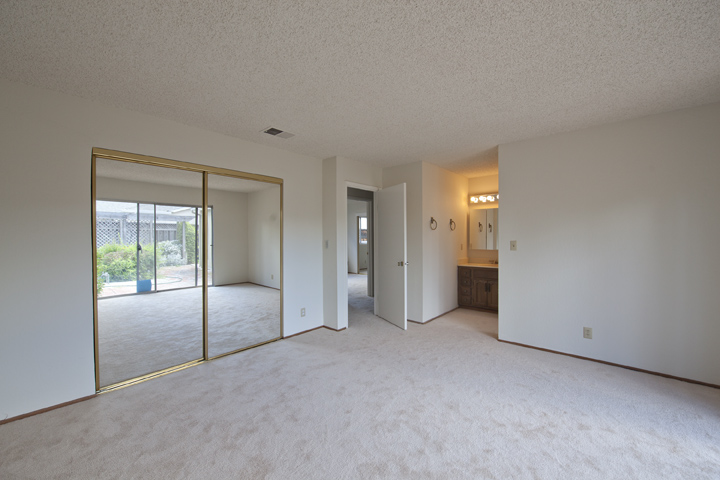 Master Bedroom (B) picture - 967 Edenbury Ln, San Jose 95136