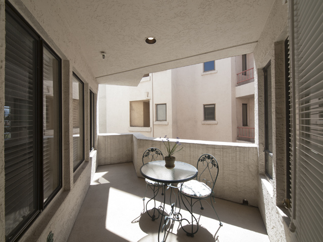 Balcony  picture - 365 Forest Ave, Unit 4c, Palo Alto 94301