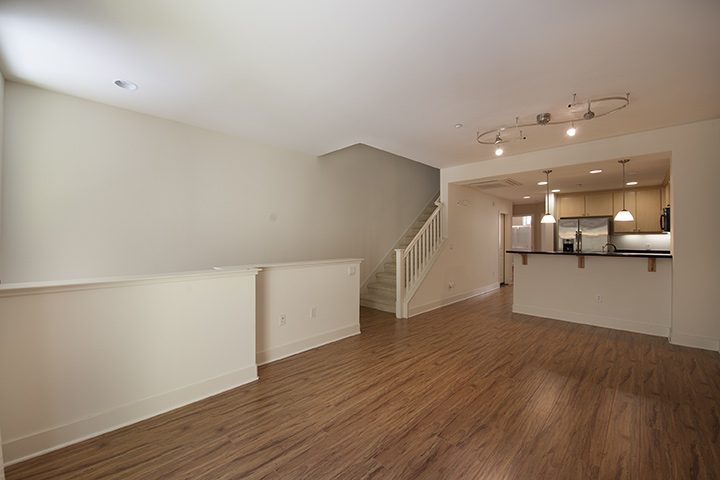 3720 Heron Wau, Palo Alto - Living Room