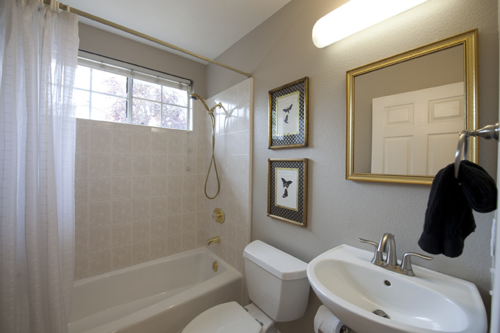 Bath 2 (A) Picture - 109 Leila Ct, Los Gatos 95032 Bath 2 (A) picture - 109 Leila Ct, Los Gatos 95032