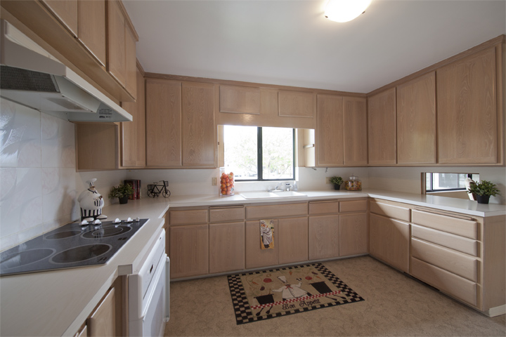 Kitchen (C) Picture - 517 Los Ninos Way, Los Altos 94022 Kitchen (C) picture - 517 Los Ninos Way, Los Altos 94022