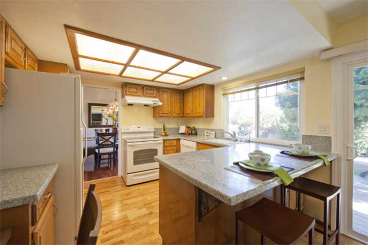 Kitchen (A) picture - 6502 Mcabee Rd, San Jose 95120