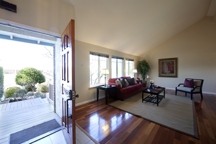 Living Room (B) picture - 6502 Mcabee Rd, San Jose 95120