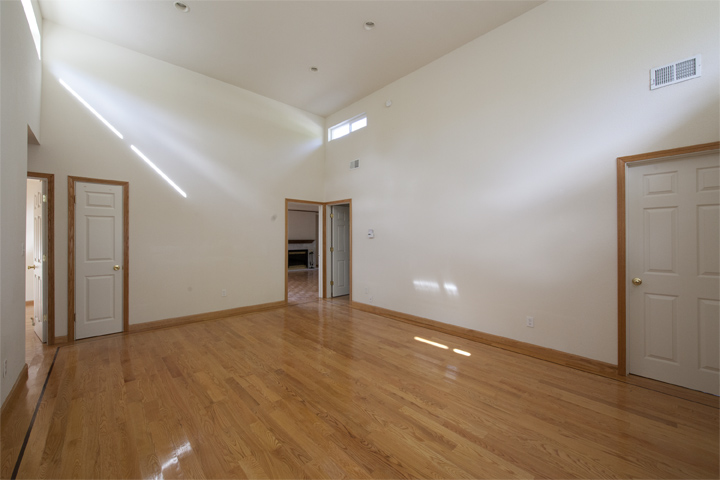 Living Room picture - 3470 Middlefield Rd, Palo Alto