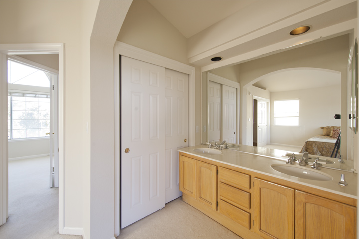 Master Vanity picture - 34383 Mimosa Ter, Fremont 94555