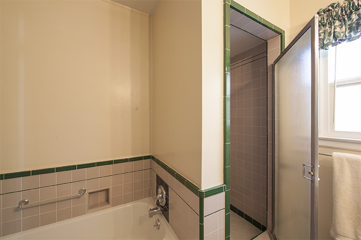 Downstairs Bath 2 (B) Picture - 20355 Orchard Rd, Saratoga 95070 Downstairs Bath 2 (B) picture - 20355 Orchard Rd, Saratoga 95070