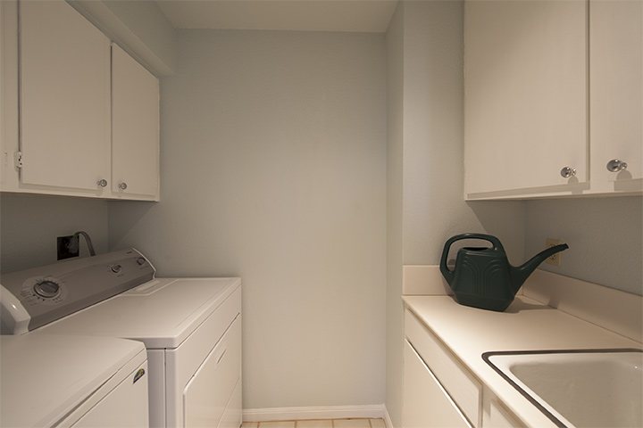 Laundry (A) Picture - 7 Poppy Ln, San Carlos 94070 Laundry (A) picture - 7 Poppy Ln, San Carlos 94070