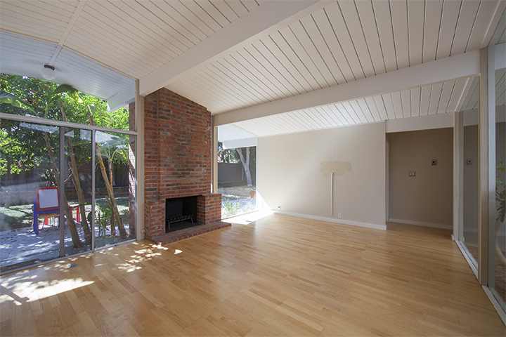 1401 S Wolfe Rd - Living Room