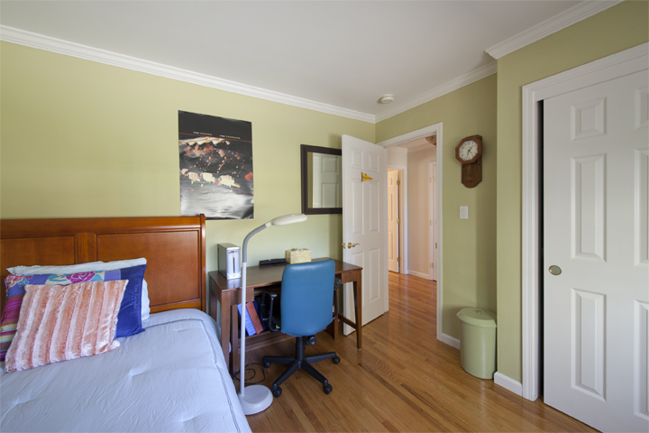 Bedroom 3 (B) picture - 7960 Sunderland Dr, Cupertino 95014