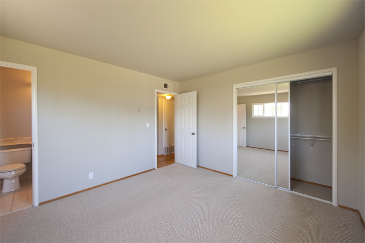 Master Bedroom (B) picture - 1363 Suzanne Ct, San Jose 95129