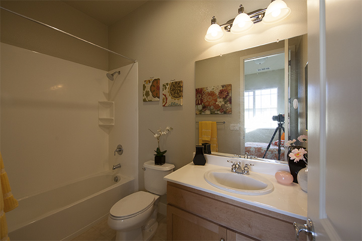 Bathroom 2 picture - 1104 Trinity Ln, Palo Alto 94303