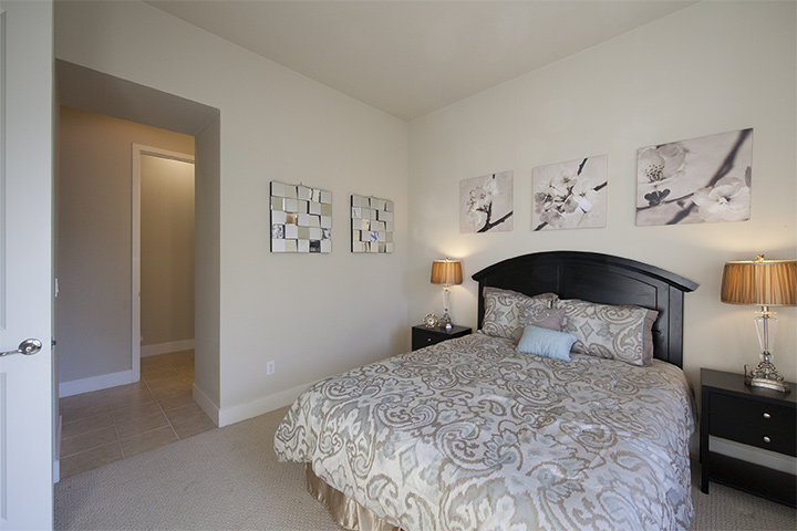 Master Bedroom picture - 1104 Trinity Ln, Palo Alto 94303