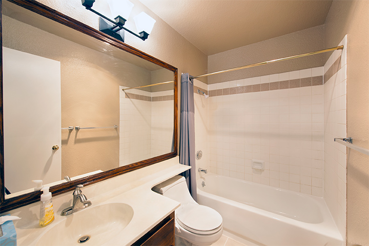 Bathroom 2 (A) Picture - 382 Coyote Creek Cir, San Jose 95116 Bathroom 2 (A) picture - 382 Coyote Creek Cir, San Jose 95116