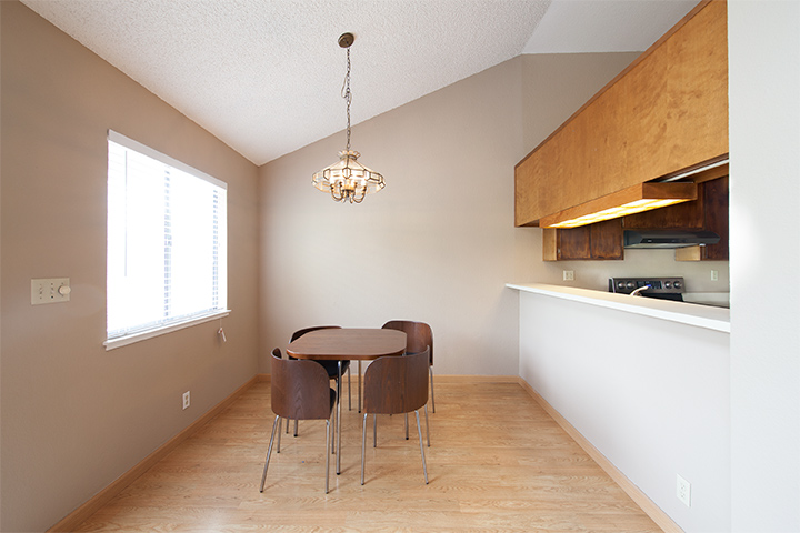 Dining Area (A) Picture - 382 Coyote Creek Cir, San Jose 95116 Dining Area (A) picture - 382 Coyote Creek Cir, San Jose 95116