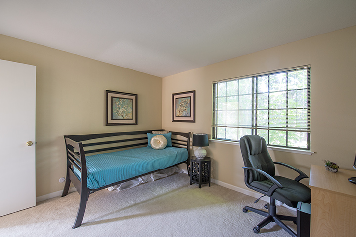 Bedroom 2 (A) picture - 175 Evandale Ave 4, Mountain View 94043