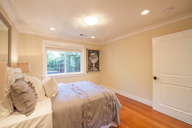 Bedroom 4 (B) picture - 561 Hilbar Ln, Palo Alto 94303