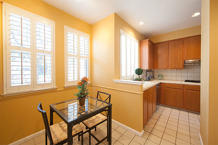 Breakfast Area (A) Picture - 405 Mendocino Way, Redwood Shores 94065 Breakfast Area (A) picture - 405 Mendocino Way, Redwood Shores 94065