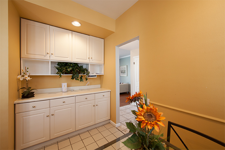Breakfast Pantry (A) Picture - 405 Mendocino Way, Redwood Shores 94065 Breakfast Pantry (A) picture - 405 Mendocino Way, Redwood Shores 94065