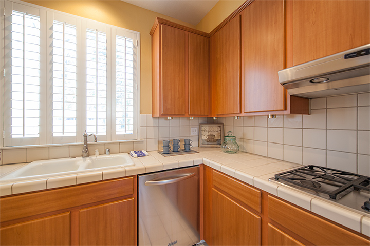 Kitchen (B) Picture - 405 Mendocino Way, Redwood Shores 94065 Kitchen (B) picture - 405 Mendocino Way, Redwood Shores 94065