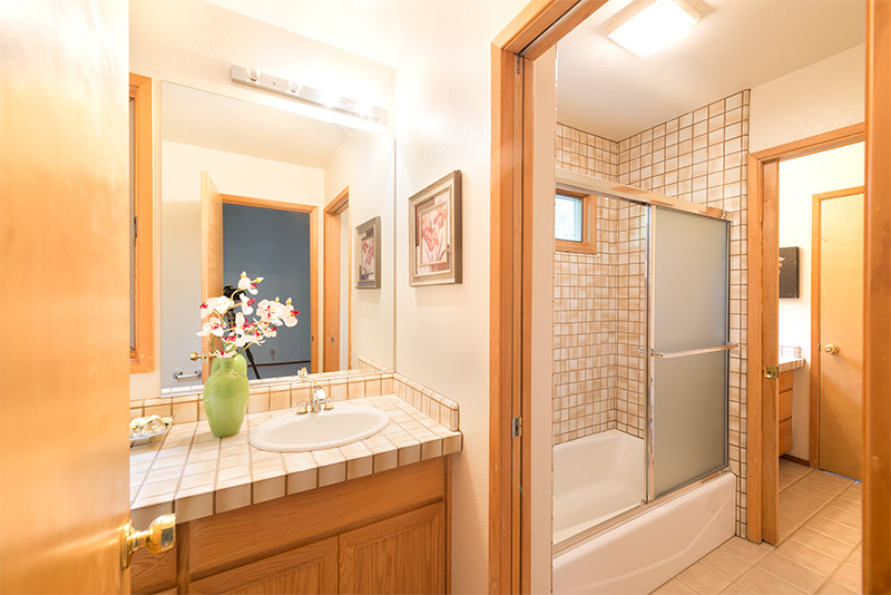 Bathroom 3 (B) Picture - 1705 Orr Ct, Los Altos 94024 Bathroom 3 (B) picture - 1705 Orr Ct, Los Altos 94024